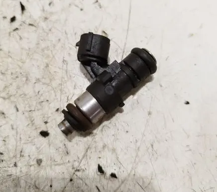Fuel injector
