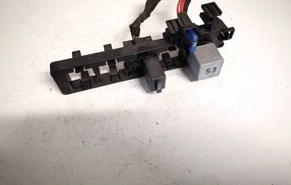 Volkswagen PASSAT B6 Fuse box set 1k1937503