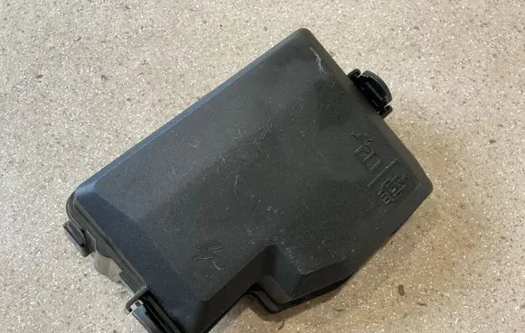 KIA EV6 Fuse box cover 91956CV140