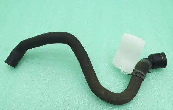 Volkswagen Golf VII Engine coolant pipe/hose 5Q0122157BP