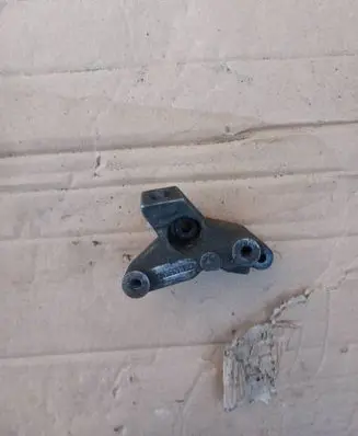 Mercedes-Benz C W203 Engine mounting bracket A6110782541