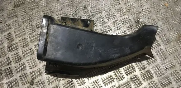 BMW X5 E53 Brake cooling air channel/duct 8402426
