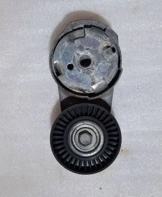 Dodge Challenger Generator/alternator belt tensioner 15909