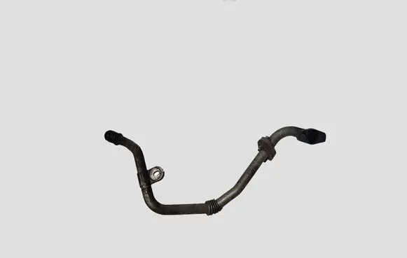 Nissan Qashqai Turbo turbocharger oiling pipe/hose
