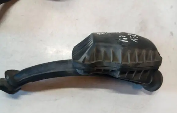 Intake resonator