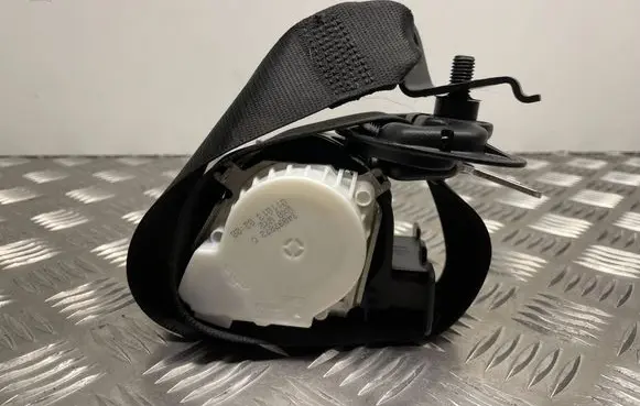 BMW 1 F20 F21 Front seatbelt 7265809