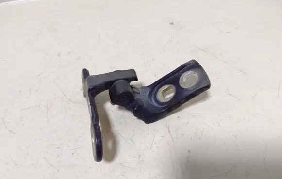 Opel Vectra C Front door upper hinge