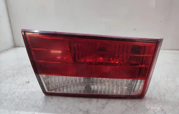 Hyundai Sonata Tailgate rear/tail lights