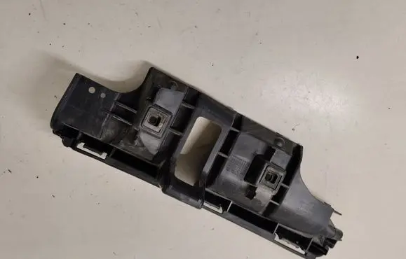 Volvo C30 Rear bumper mounting bracket 30657219