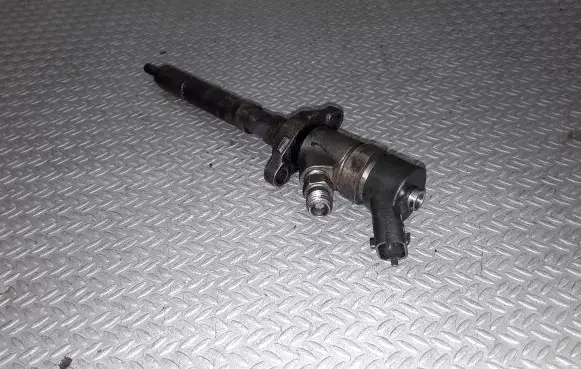 Ford Focus C-MAX Fuel injector 0445110188
