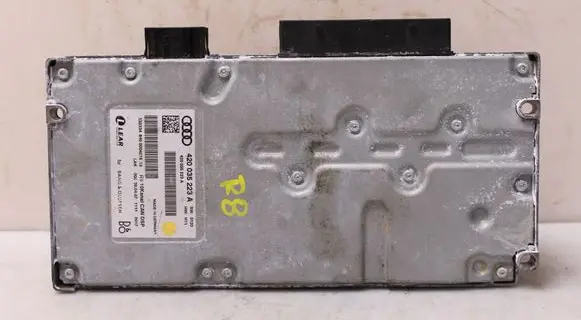Audi R8 42 Sound amplifier 420035223A
