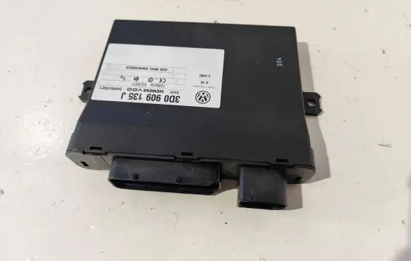 Keyless (KESSY) go control unit/module