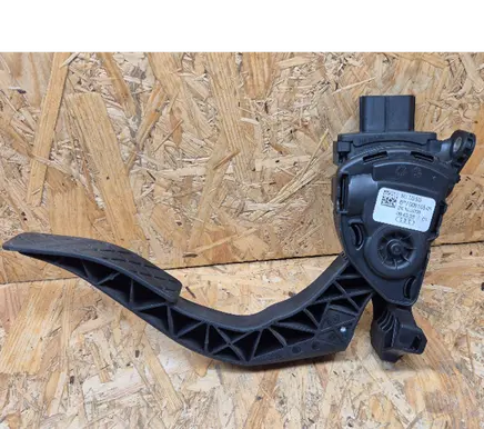 Audi A4 S4 B8 8K Accelerator throttle pedal 8K1723523 6PV00950501