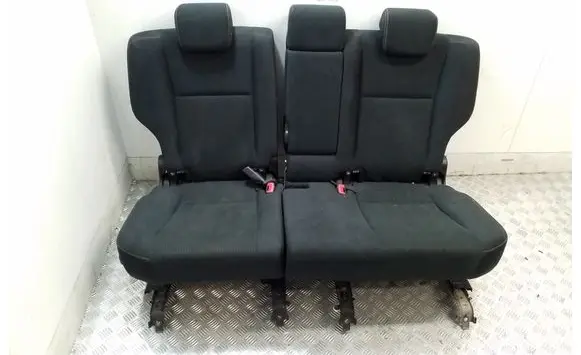 Toyota RAV 4 (XA40) Rear seat 