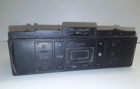 Audi A4 S4 B5 8D Climate control unit 8D0820043M 5HB00790805