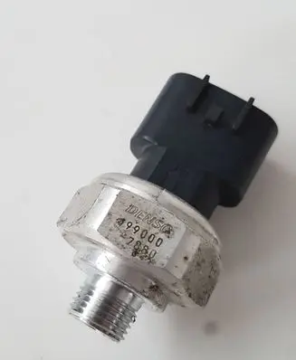 Toyota Yaris Air conditioning (A/C) pressure sensor 4990007880