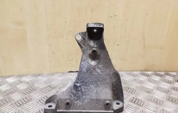 Audi A6 S6 C5 4B Engine mounting bracket 8D0199308AG