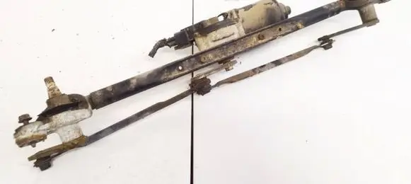 Hyundai Santa Fe Front wiper linkage and motor
