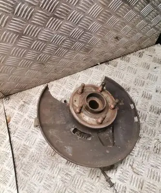 Opel Insignia A Front wheel hub spindle knuckle