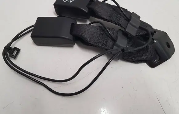 Opel Mokka Middle seatbelt buckle (rear) 95108194