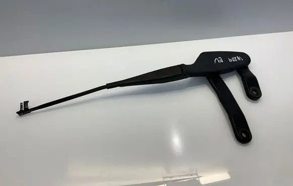 Mercedes-Benz C W204 Front wiper blade arm A2048200344 2048200344