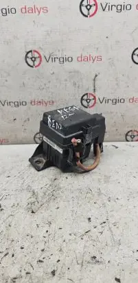 Renault Megane III Fuse box set 040612020409 02020997