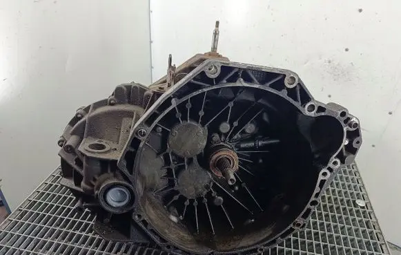 Nissan Interstar Manual 6 speed gearbox PF6006