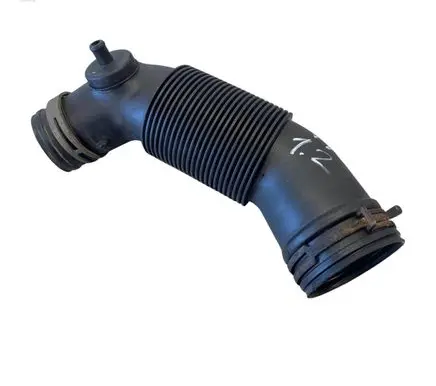 Skoda Fabia Mk2 (5J) Turbo air intake inlet pipe/hose 5J0129684