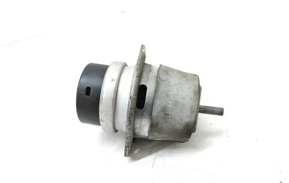 Porsche Cayenne (92A) Engine mount bracket 7L8199131F