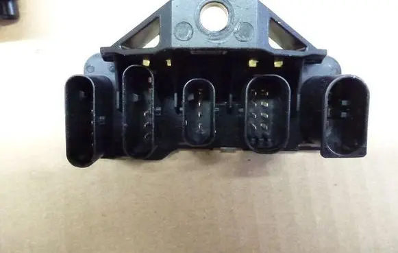 Mercedes-Benz Sprinter W906 Positive cable (battery) 