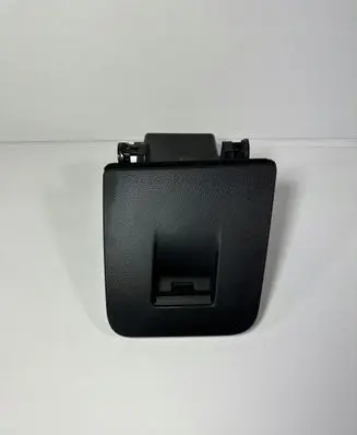 Alfa Romeo Giulia Glove box