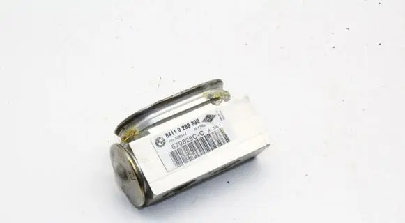 BMW 1 F20 F21 Air conditioning (A/C) expansion valve 9289832 T1012980H