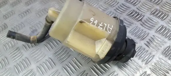 Hyundai Trajet Power steering fluid tank/reservoir