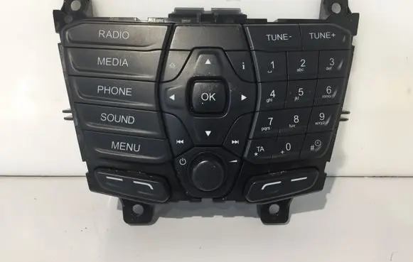Head unit multimedia control