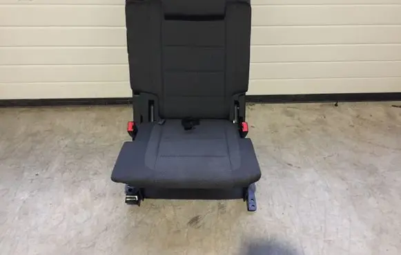 Volkswagen Touran I Third row seats 