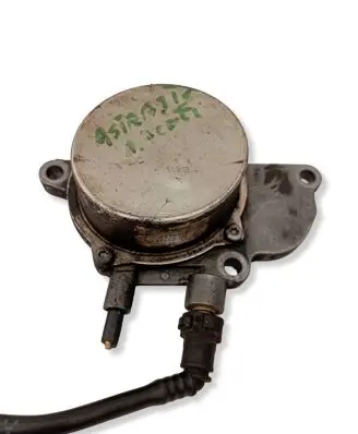 Opel Astra J Vacuum pump 7009690201 13T1932190 8961154390