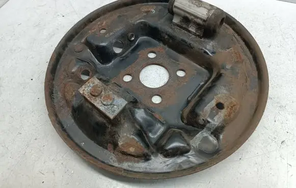 Nissan Note (E11) Rear brake disc plate dust cover 8200896142