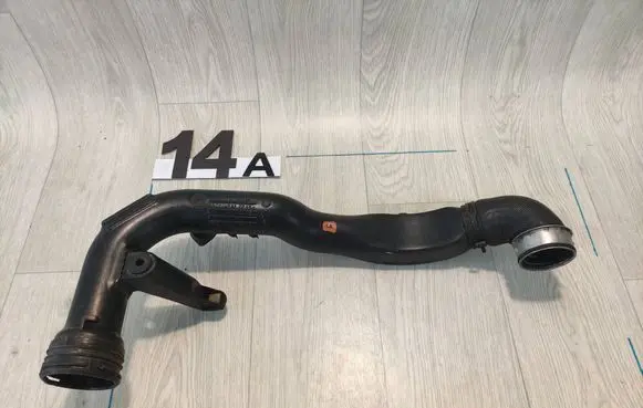 Audi A4 S4 B7 8E 8H Intercooler hose/pipe 8E0145762