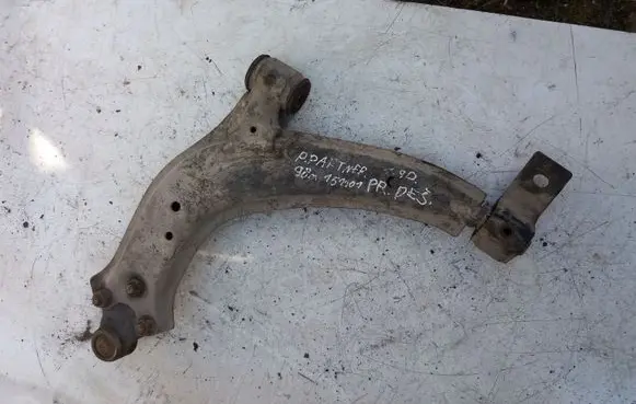 Peugeot Partner Front lower control arm/wishbone