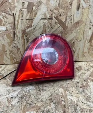 Volkswagen Golf V Tailgate rear/tail lights 1K6945093J