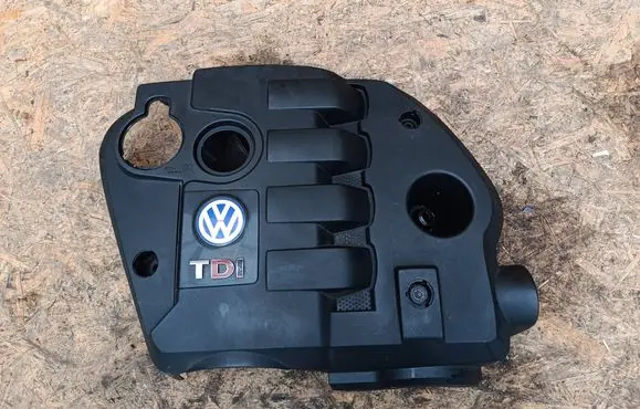 Volkswagen PASSAT B5.5 Engine cover (trim) 038103925DG 038103925D 038103925DH