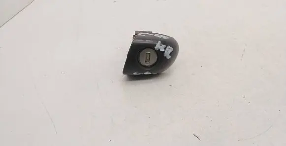 BMW 3 E46 Front door handle cover 8216123