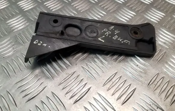 Audi A4 S4 B6 8E 8H Front bumper mounting bracket 8E0807283