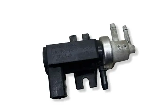 Volkswagen Golf IV Turbo solenoid valve 1J0906627A