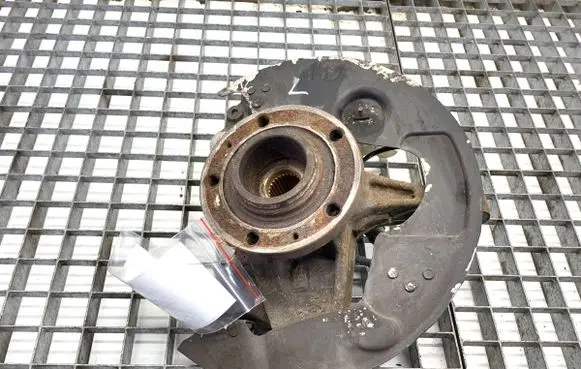 Peugeot 308 SW Front wheel hub spindle knuckle