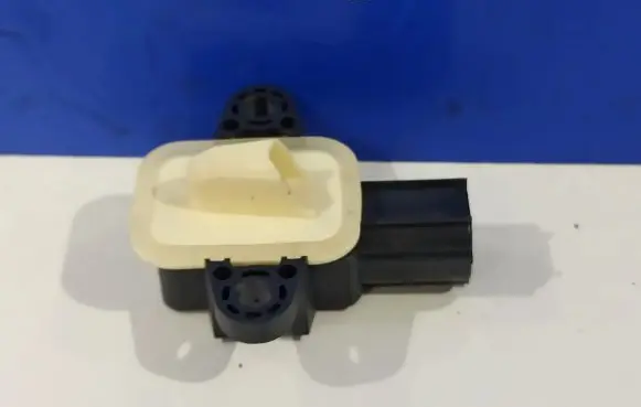 Volvo S60 Airbag deployment crash/impact sensor 30798030 31471578