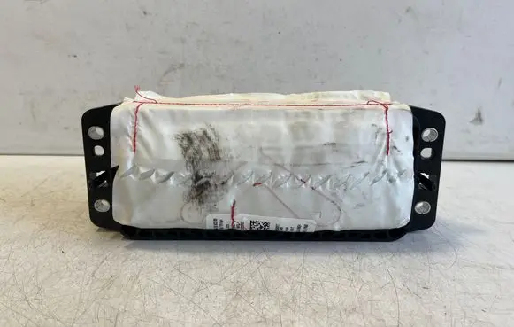 Audi Q3 F3 Passenger airbag 83A880204D