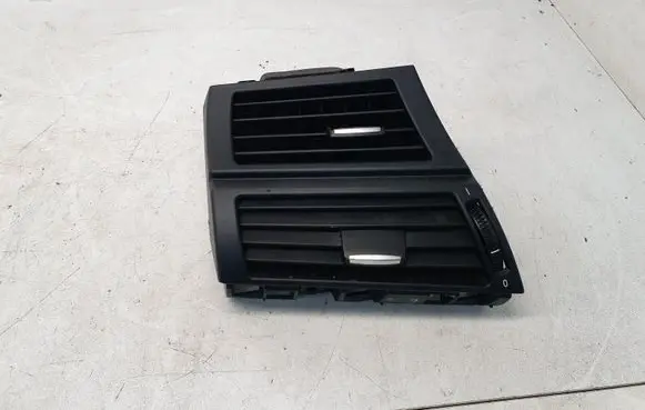 BMW X5 E70 Dashboard side air vent grill/cover trim 716180304
