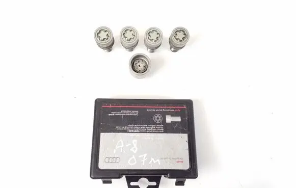 Audi A8 S8 D3 4E Nuts/bolts 8P0071455