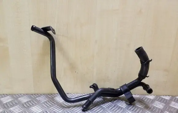 Engine coolant pipe/hose